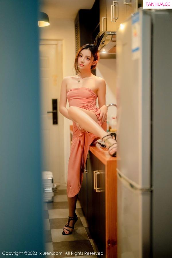   [XiuRen]高清写真图 2023.03.20 No.6437 加朵babe 美腿丝袜第25张图片